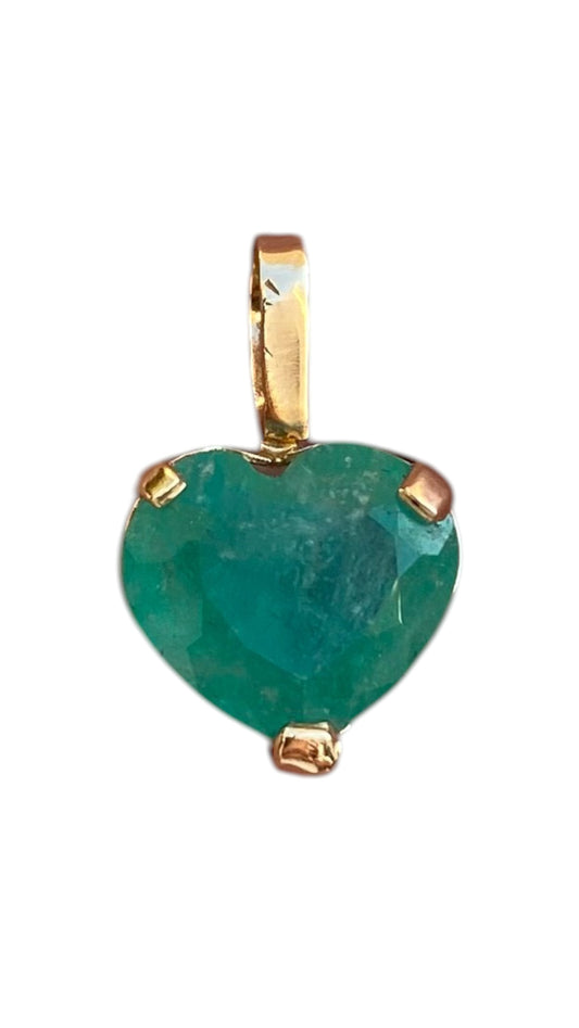 Dije Corazón con Esmeralda en Oro 18 Kilates | Regalo de Amor y Elegancia